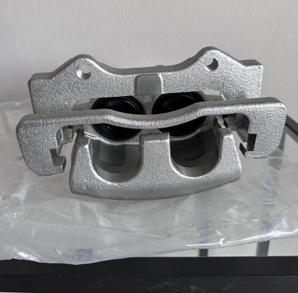 Front Left Brake Calipers Assembly w/Bracket 2009-2012 For Chevy Colorado/GMC