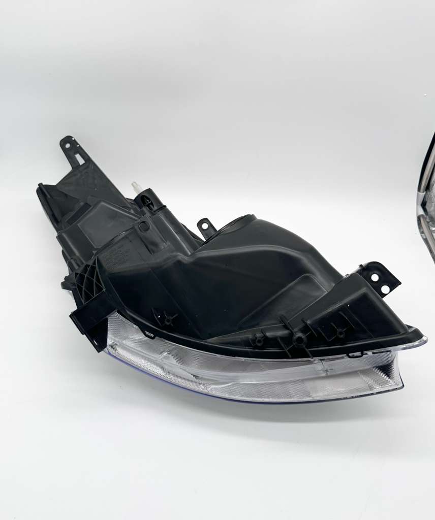 Headlight Assembly Set for Nissan Altima Sedan 2007-2009 Chrome Housing Clear Lens Driver & Passenger Side
