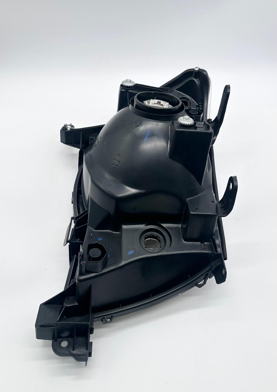 Headlight Assembly L/R Side Compatible with Toyota Tacoma 2005–2011