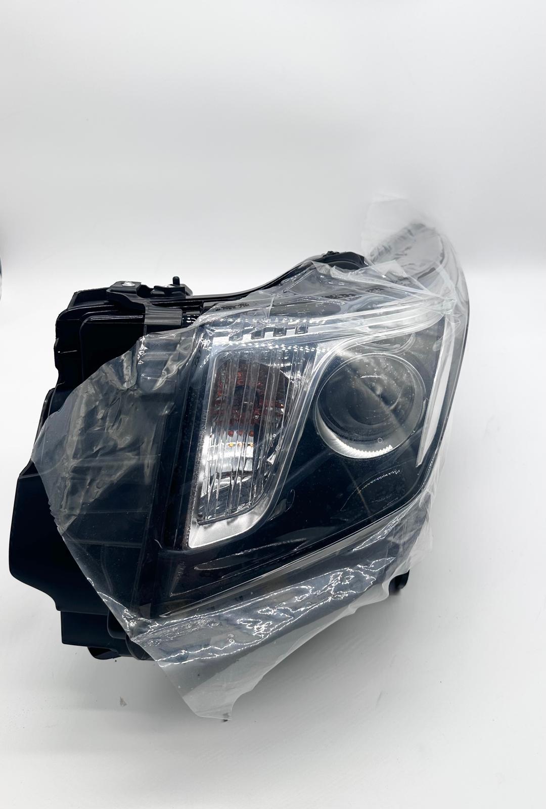 Headlights Assembly Set for Cadillac ATS 2013-2018 Driver/Passenger Side Halogen Chrome