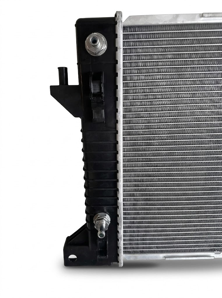 Radiator For 2011-2014 Ford F-150 5.0L -3.5L 3.7L 2015-2017 Expedition Navigator