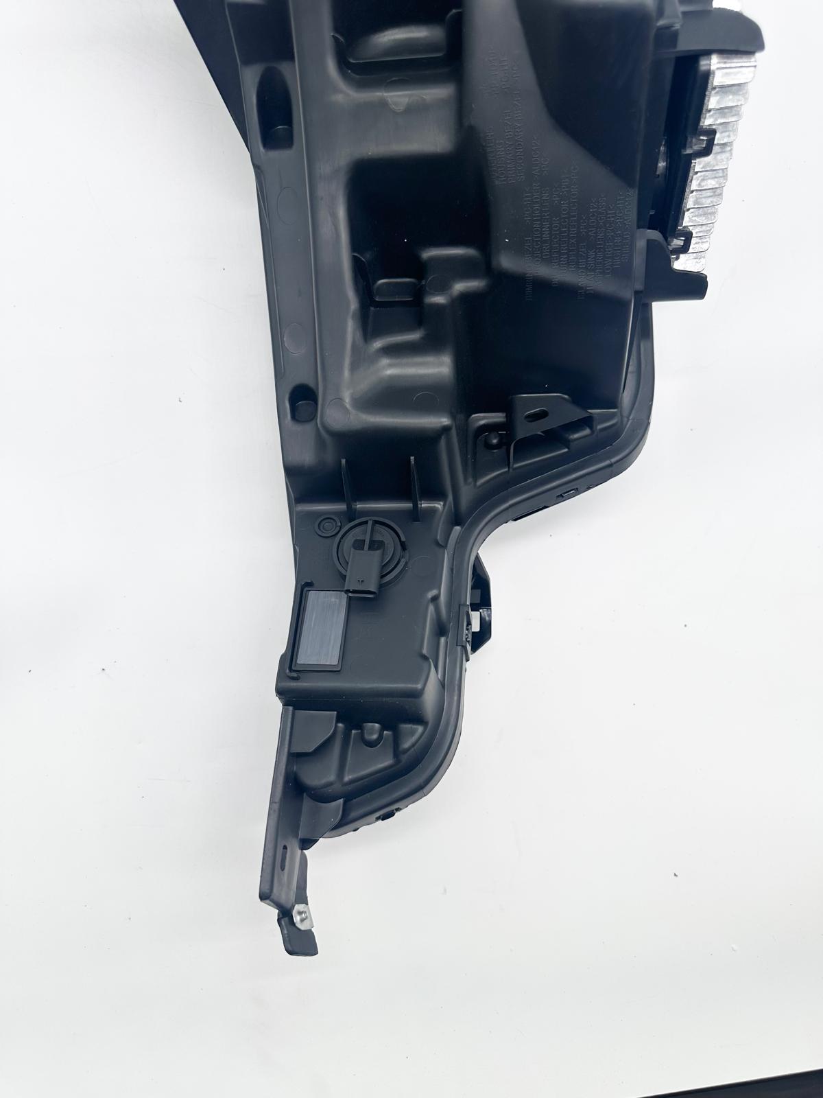 Right LED Headlight Assembly for Chevy Colorado ZR2 Z71 2023-2025 Passenger Side