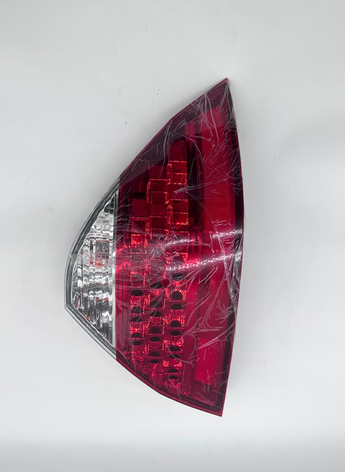 Pair Tail Lights for Honda Accord 2006-2007 Sedan Driver and Passenger Side
